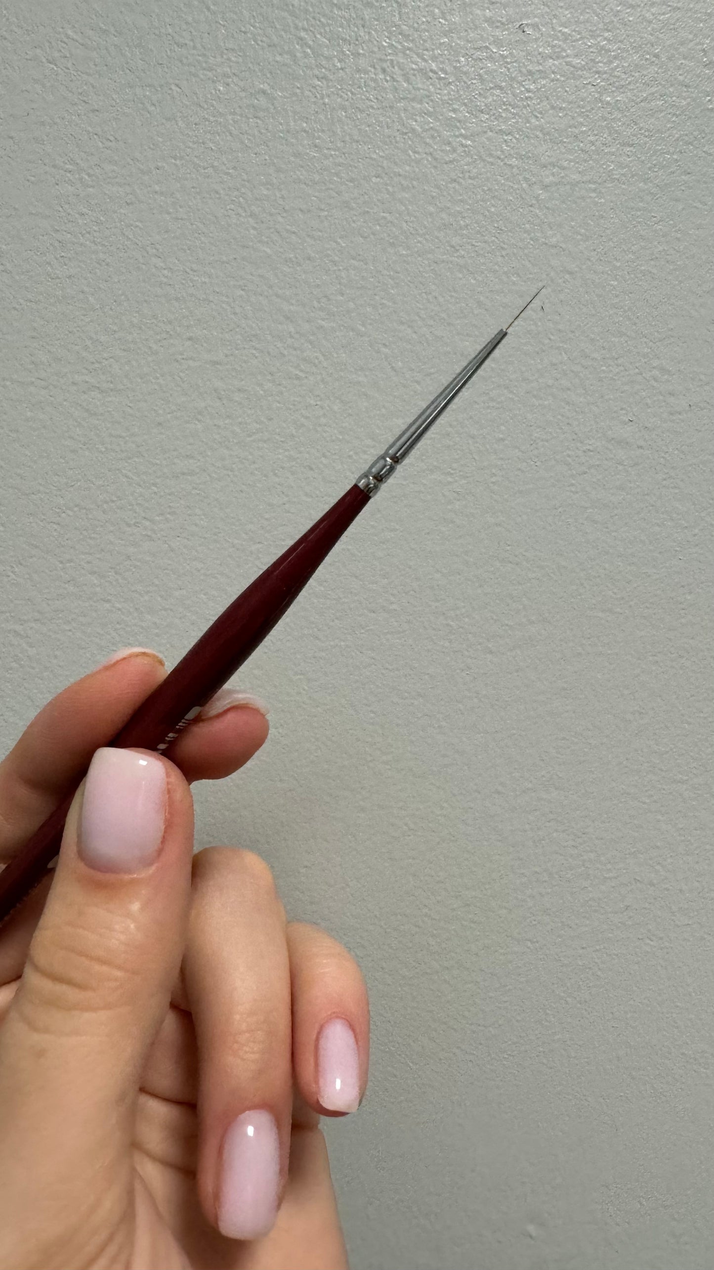 Roubloff DS13R nail art brush, striper/liner, squirrel hair # 10/0