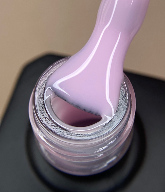 Nika Zemlyanikina Base De Goma Leche Rosa 15 ml